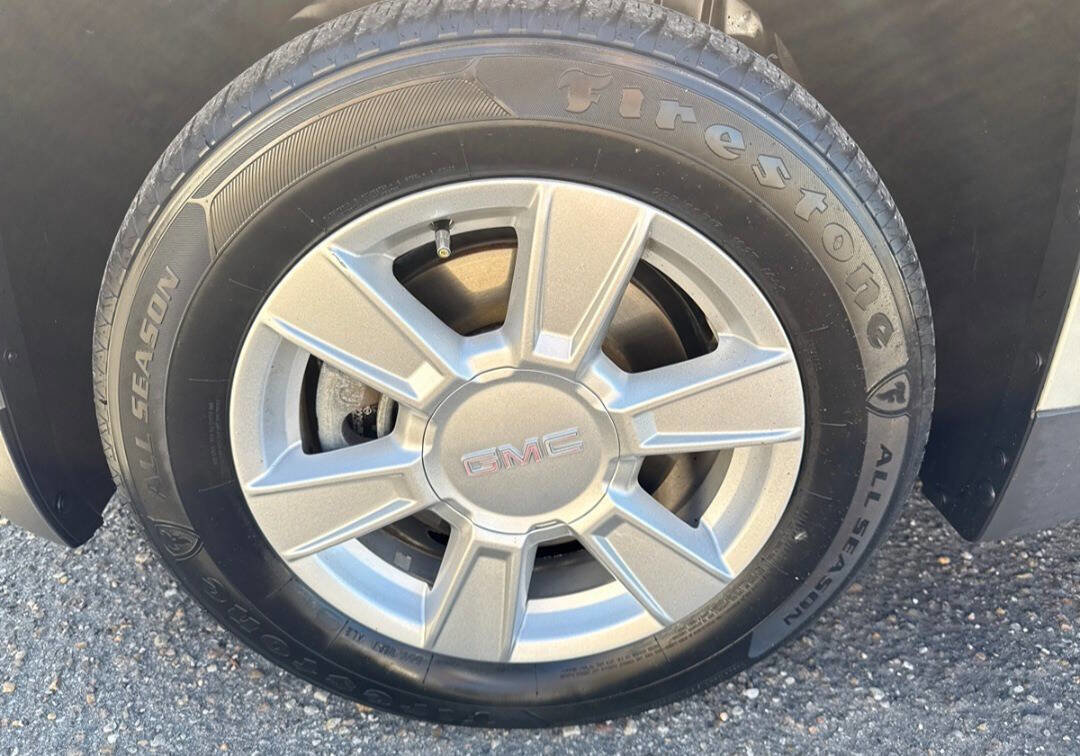 Used 2013 GMC Terrain SLE image 19