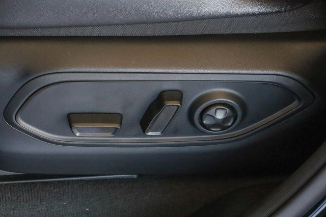 Used 2023 Jeep Grand Cherokee Limited image 10