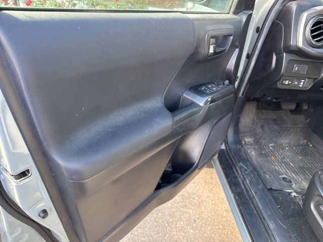 Used 2022 Toyota Tacoma TRD Sport image 29