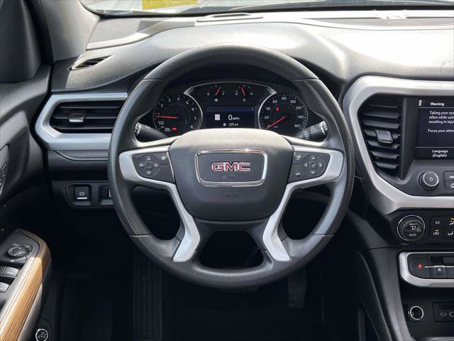 Used 2023 GMC Acadia SLE w/ Driver Convenience Package image 14