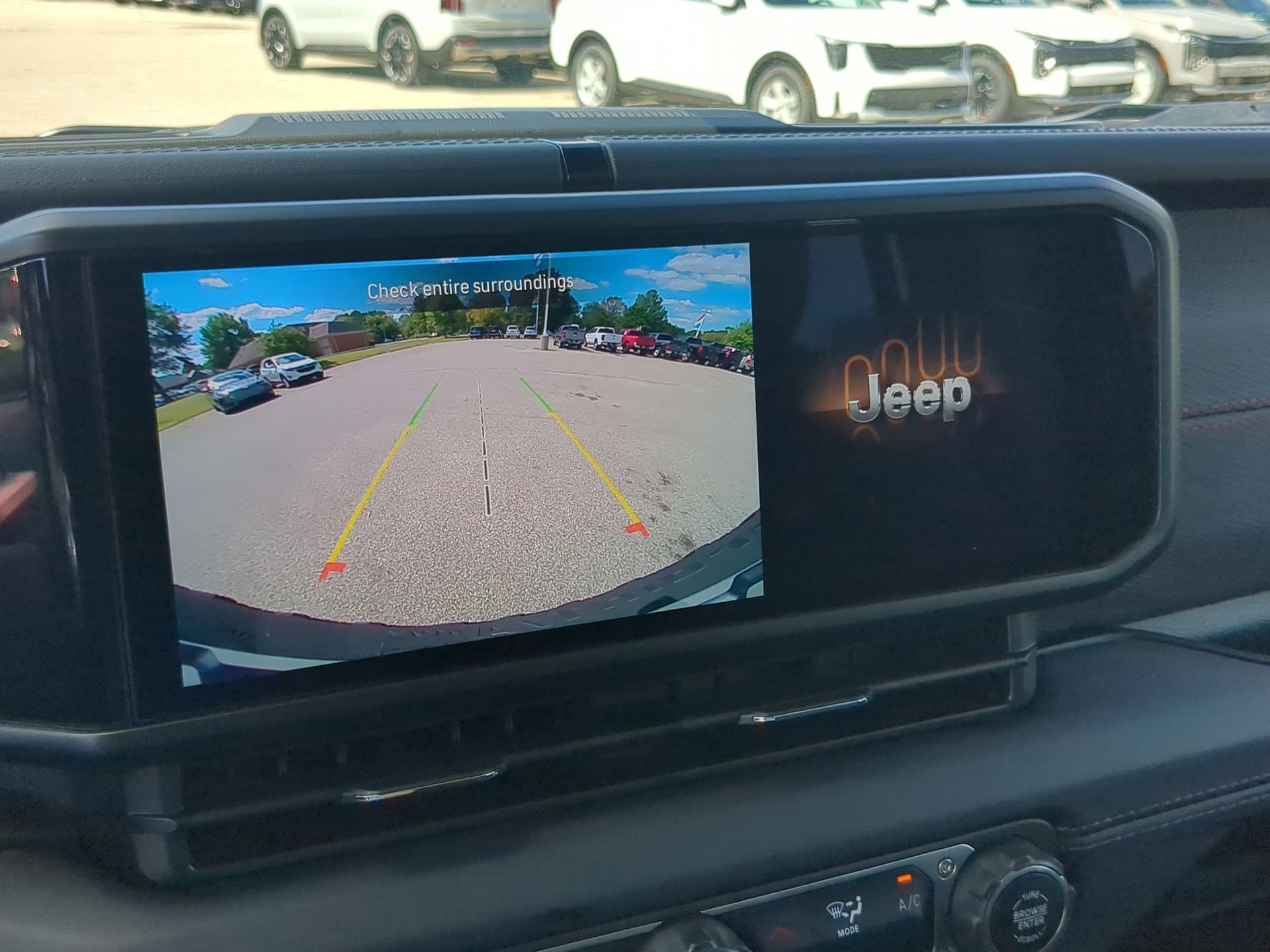 Used 2024 Jeep Wrangler Unlimited Rubicon image 18