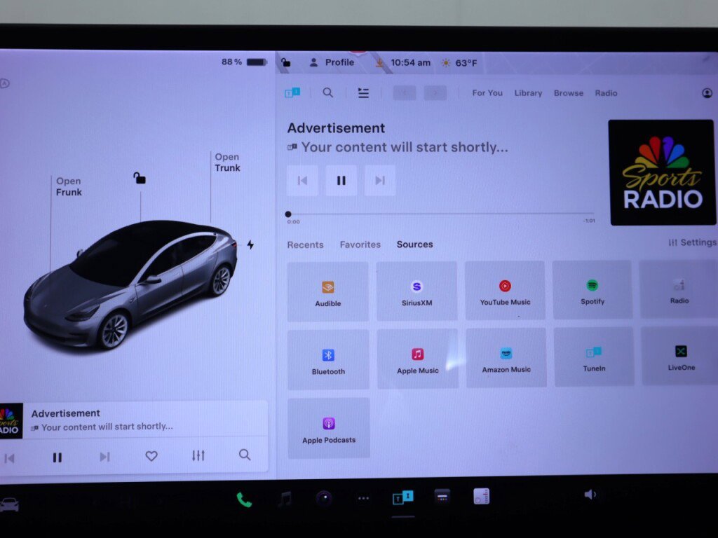 Used 2018 Tesla Model 3 Long Range RWD image 16