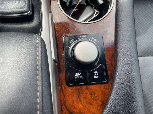 Used 2019 Lexus RX 450h AWD w/ Navigation Package image 38