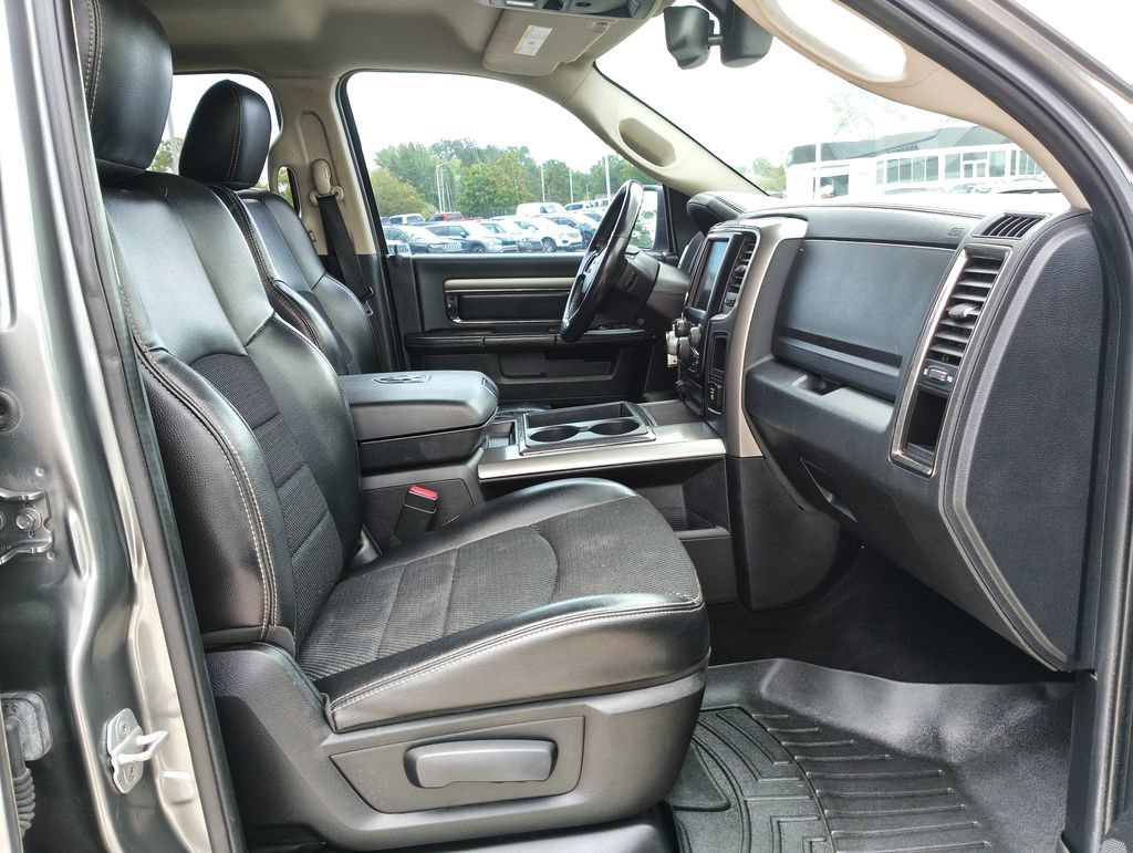 Used 2013 RAM 1500 Sport w/ Sport Premium Group AWD/4WD image 9
