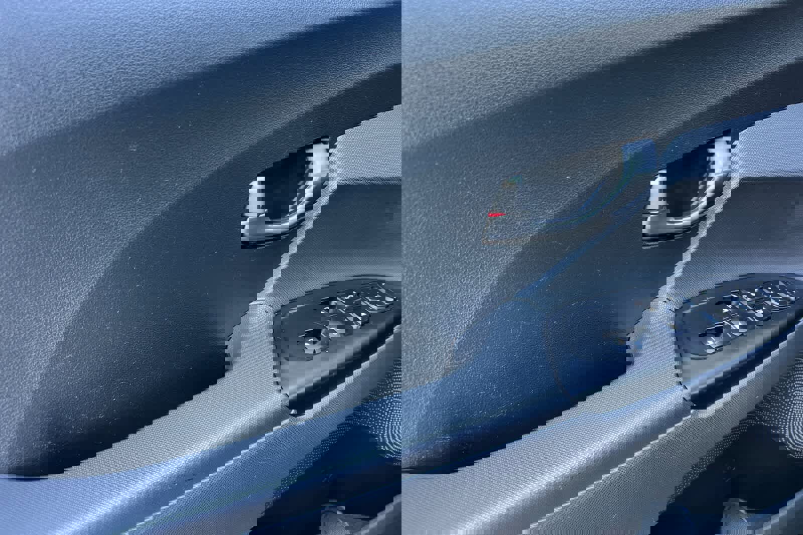 Used 2019 Hyundai Veloster 2.0 image 12