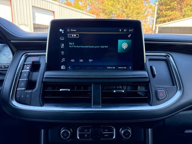 Used 2024 Chevrolet Suburban Z71 w/ Luxury Package image 18