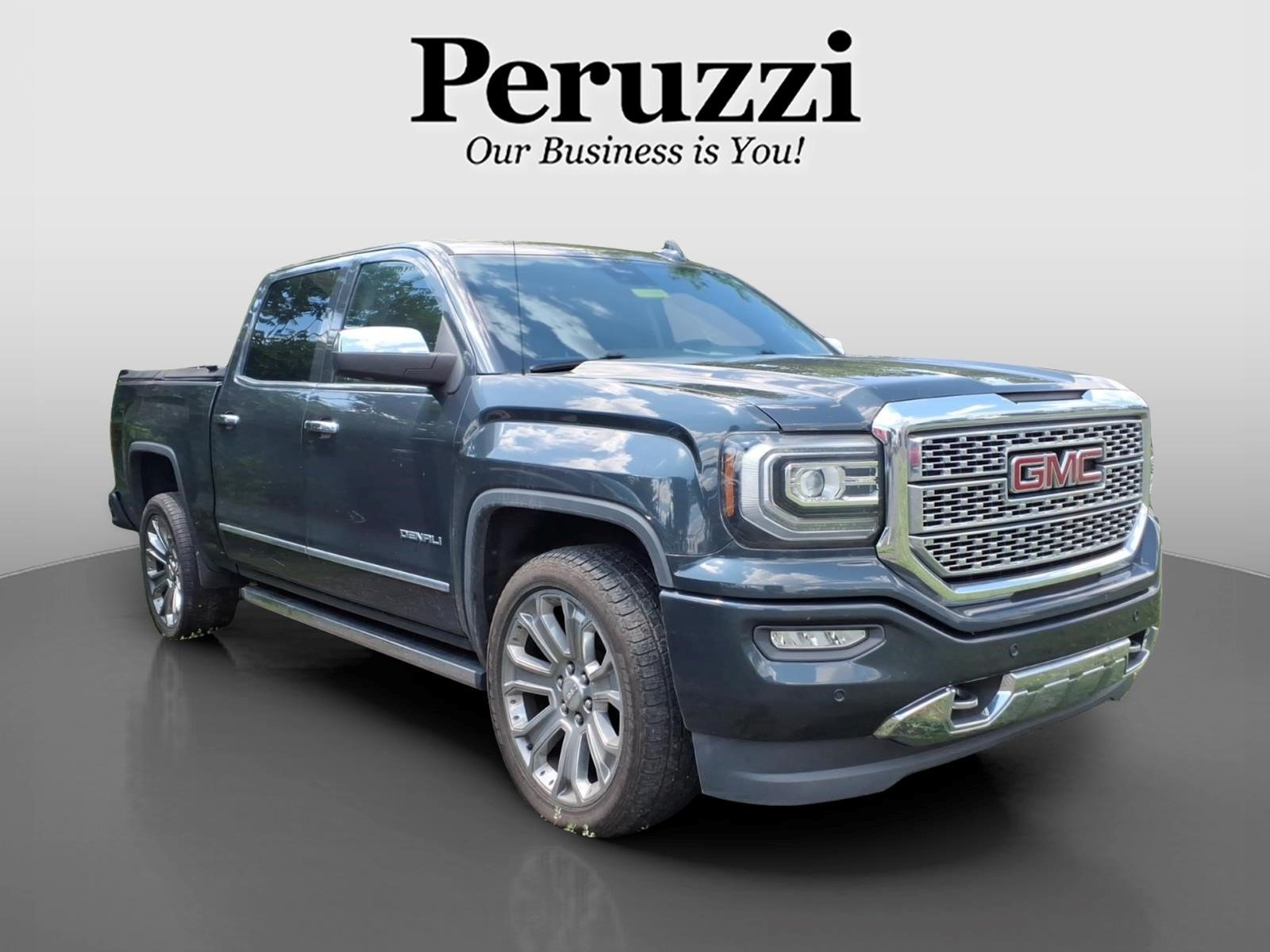 Used 2017 GMC Sierra 1500 Denali w/ Denali Ultimate Package AWD/4WD image 1