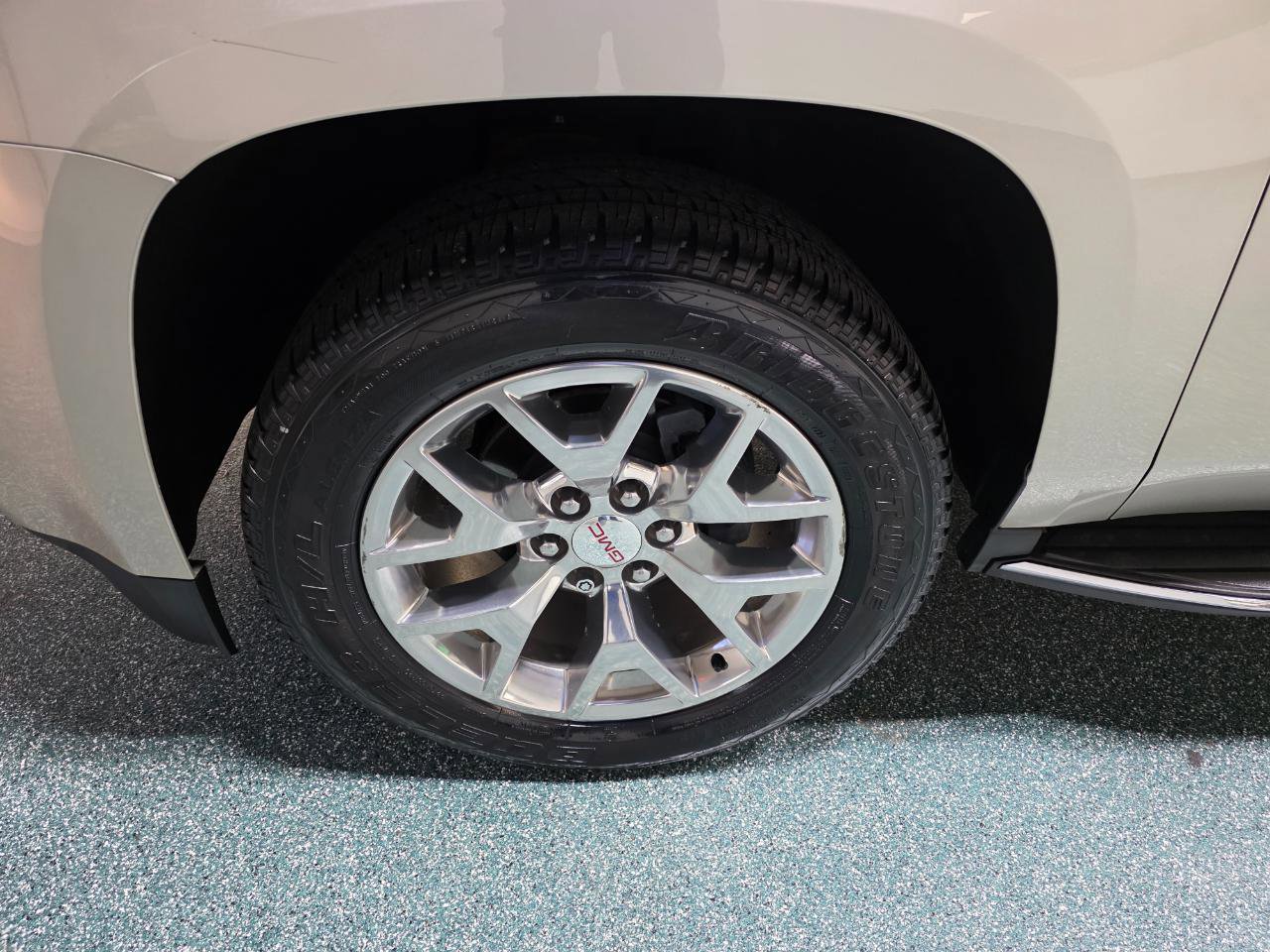 Used 2016 GMC Yukon SLT w/ Open Road Package image 12