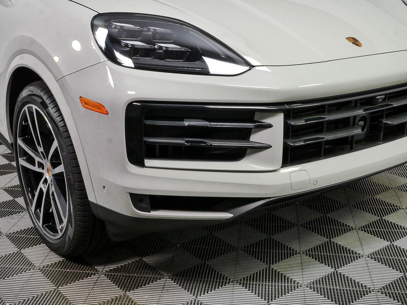New 2026 Porsche Cayenne AWD/4WD image 39