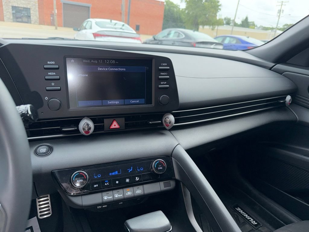 Used 2025 Hyundai Elantra Sport FWD image 23