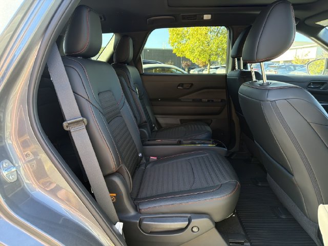 New 2026 Nissan Pathfinder Rock Creek AWD/4WD image 17