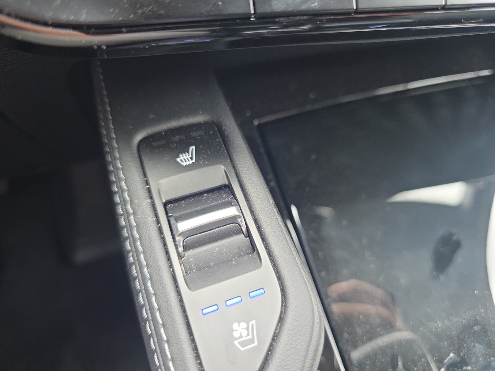 Certified 2024 Kia Telluride EX X-Line AWD/4WD image 22