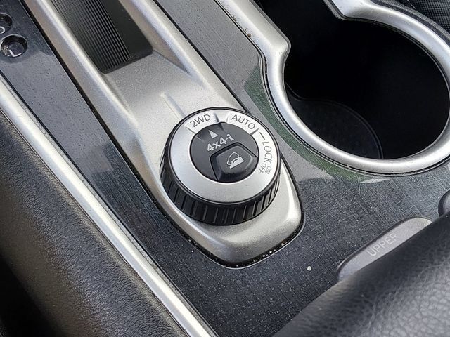 Used 2019 Nissan Pathfinder SV AWD/4WD image 21