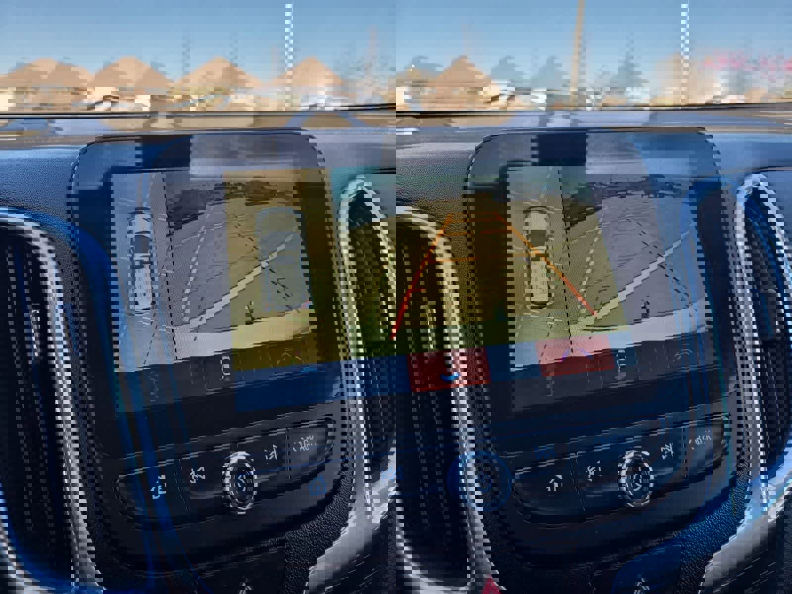 Used 2018 Chevrolet Equinox Premier AWD/4WD image 25