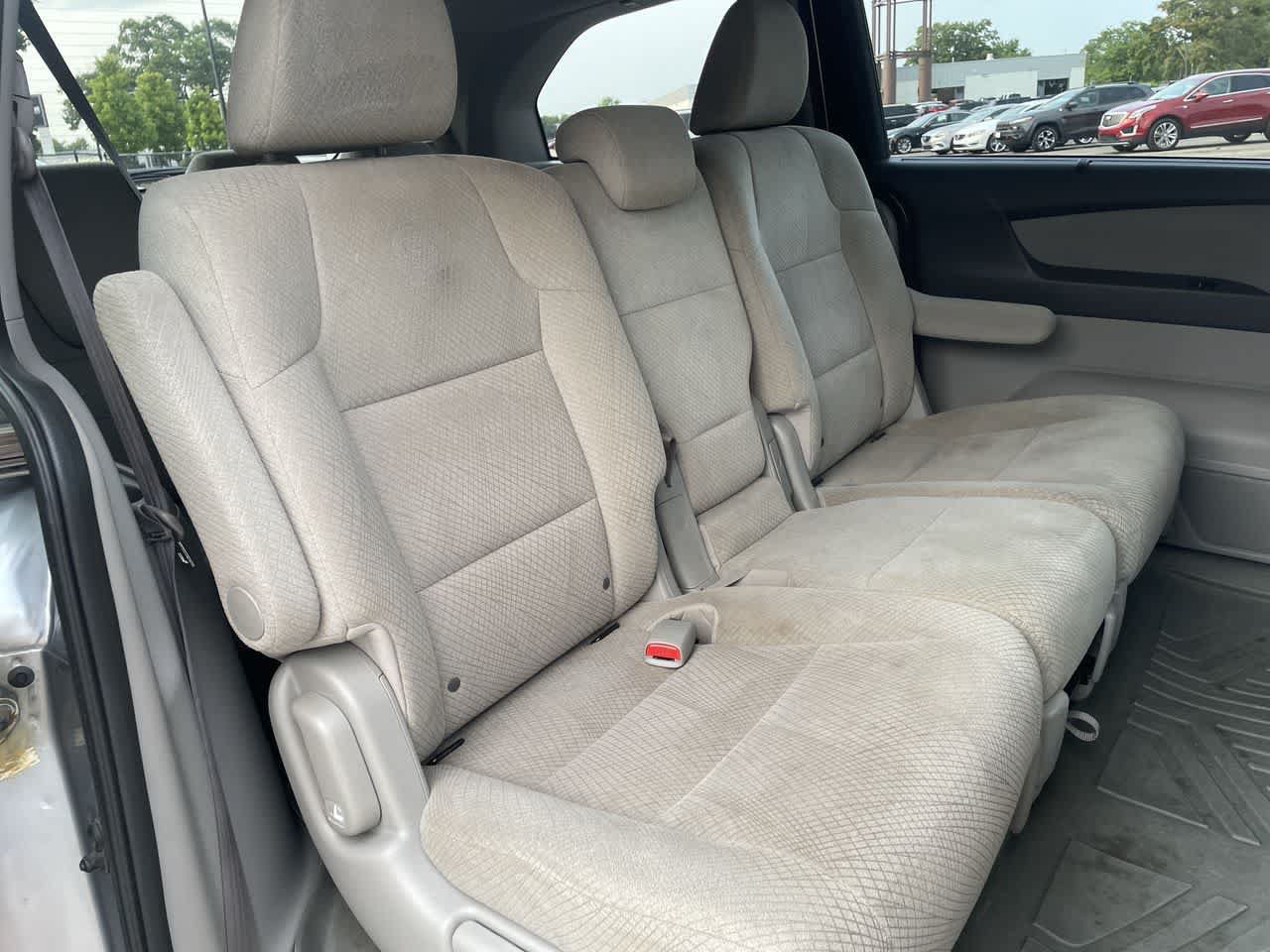 Used 2016 Honda Odyssey SE image 15