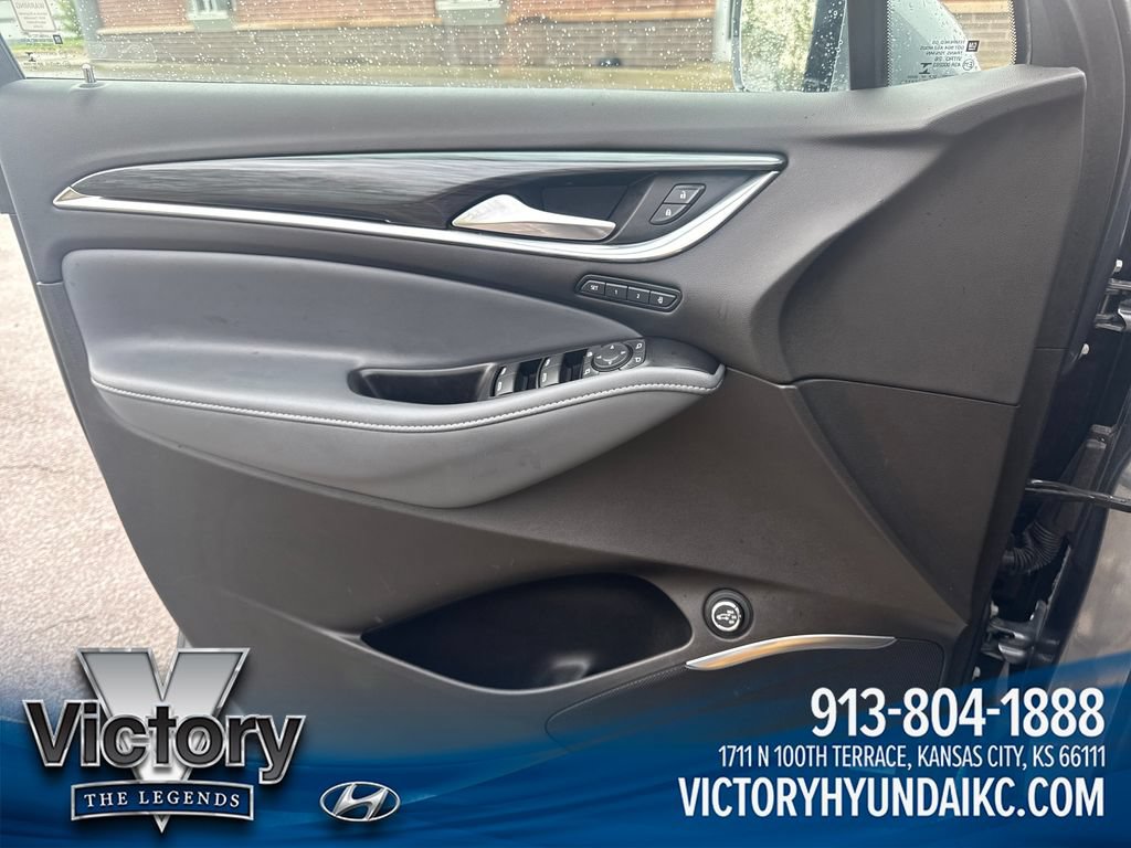 Used 2021 Buick Enclave Premium w/ Sun and Sites Package AWD/4WD image 12