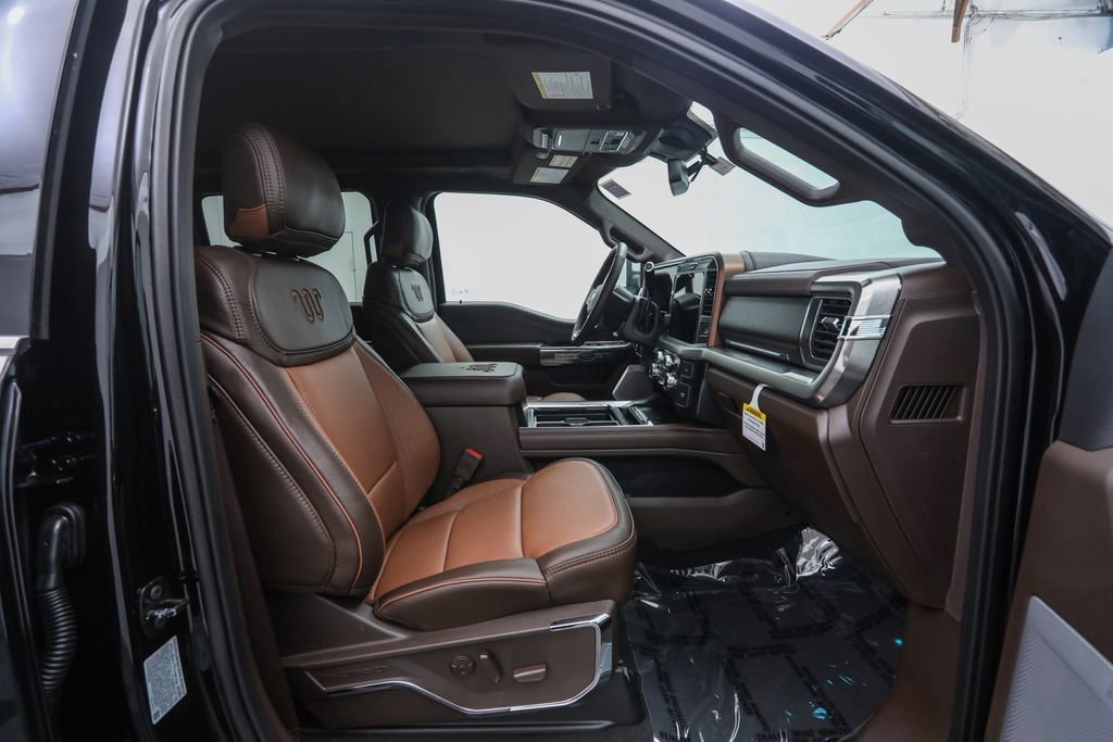 New 2025 Ford F250 King Ranch w/ Chrome Package AWD/4WD image 32