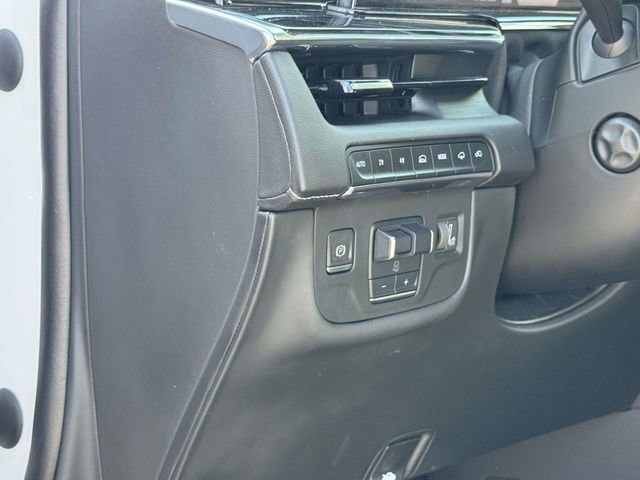 Used 2022 Cadillac Escalade Sport w/ Touring Package AWD/4WD image 31