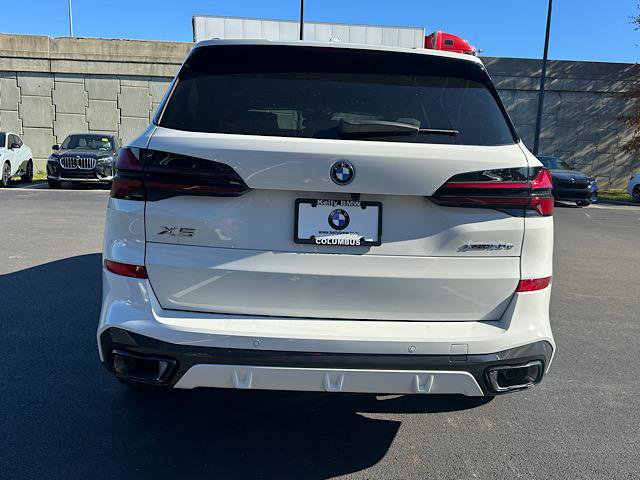 New 2026 BMW X5 xDrive50e w/ M Sport Package image 5