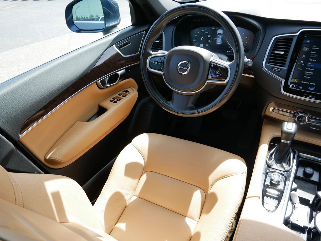 Used 2019 Volvo XC90 T6 Momentum w/ Advanced Package AWD/4WD image 18