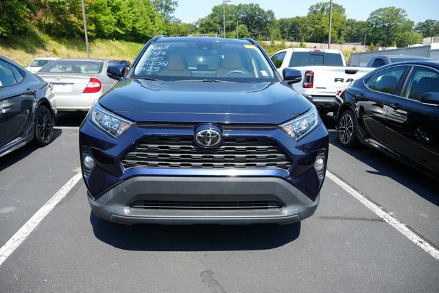 Used 2020 Toyota RAV4 XLE Premium FWD image 4