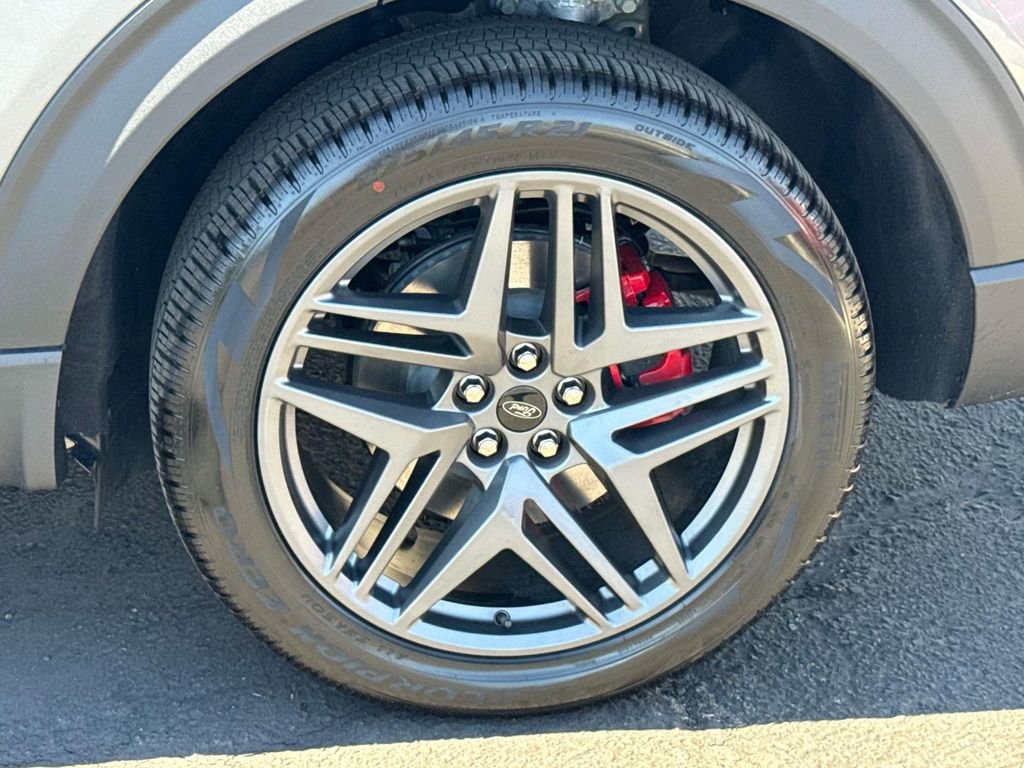 Certified 2026 Ford Explorer ST-Line w/ ST-Line Street Pack image 31