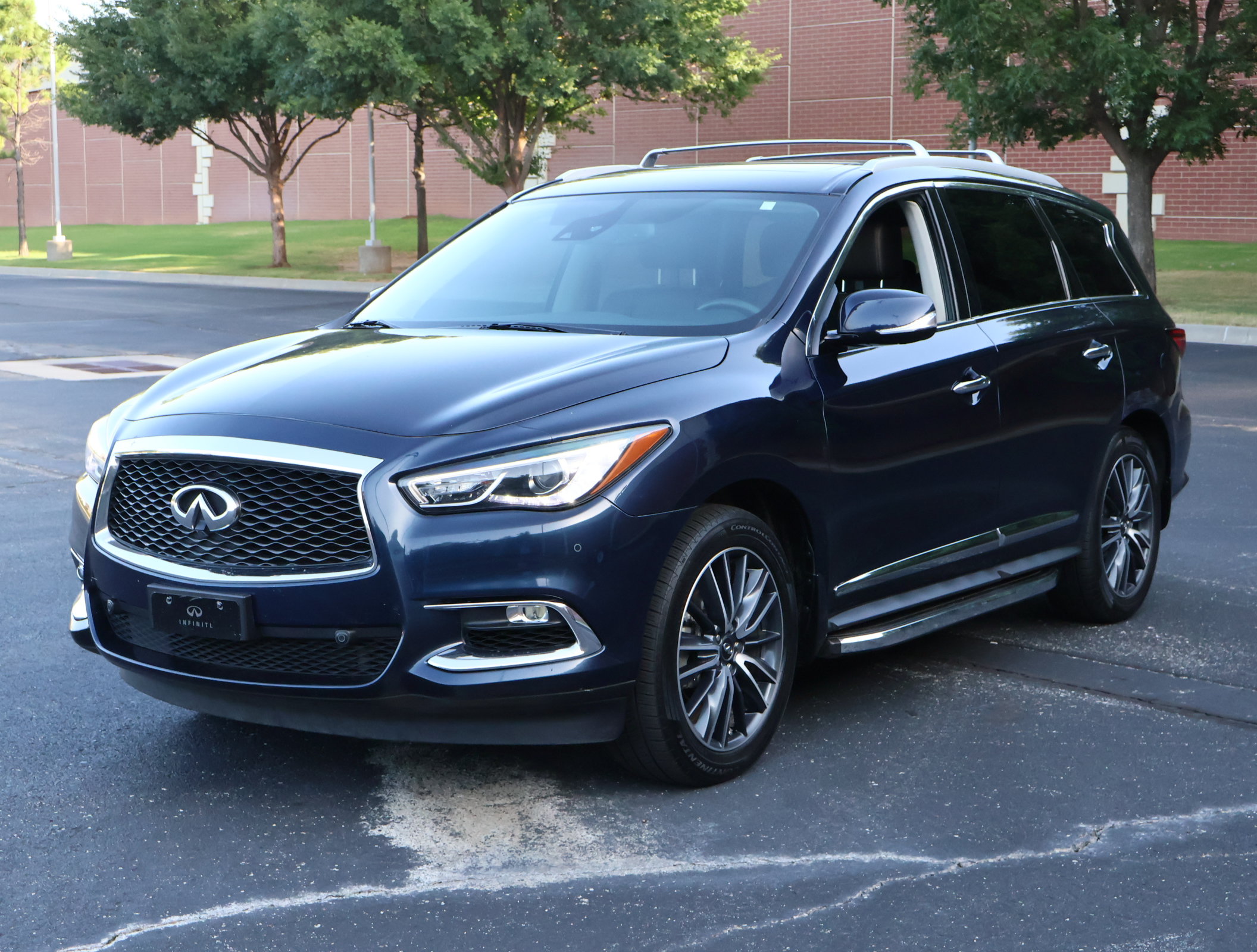 Used 2018 INFINITI QX60 FWD w/ Deluxe Technology Package image 35