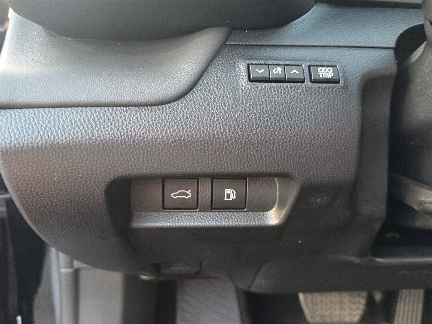 Certified 2025 Toyota Crown AWD/4WD image 20