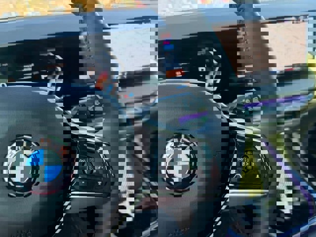 Certified 2025 BMW X3 xDrive30i w/ Premium Package image 17