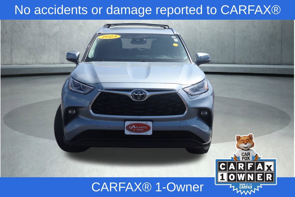 Used 2023 Toyota Highlander Limited AWD/4WD image 2