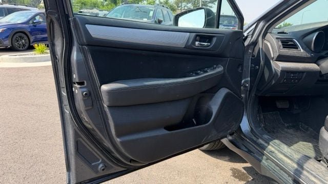 Used 2019 Subaru Outback 2.5i Premium AWD/4WD image 16