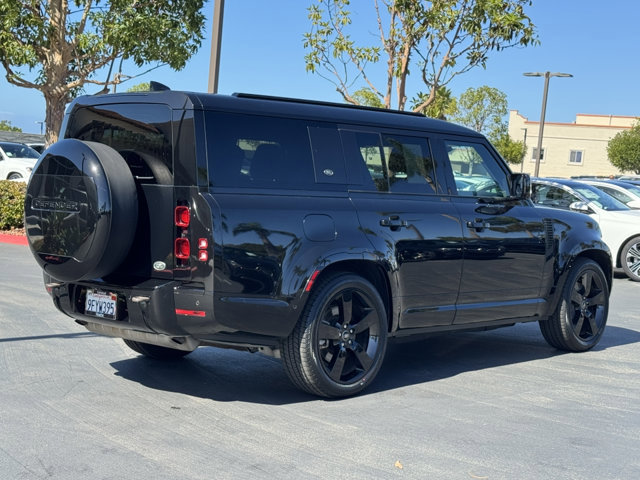 Used 2023 Land Rover Defender 130 X-Dynamic SE image 13