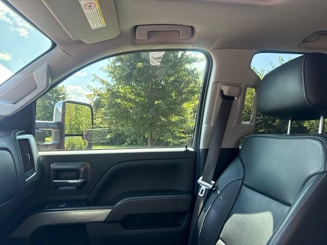 Used 2019 Chevrolet Silverado 2500 LTZ w/ LTZ Plus Package AWD/4WD image 19
