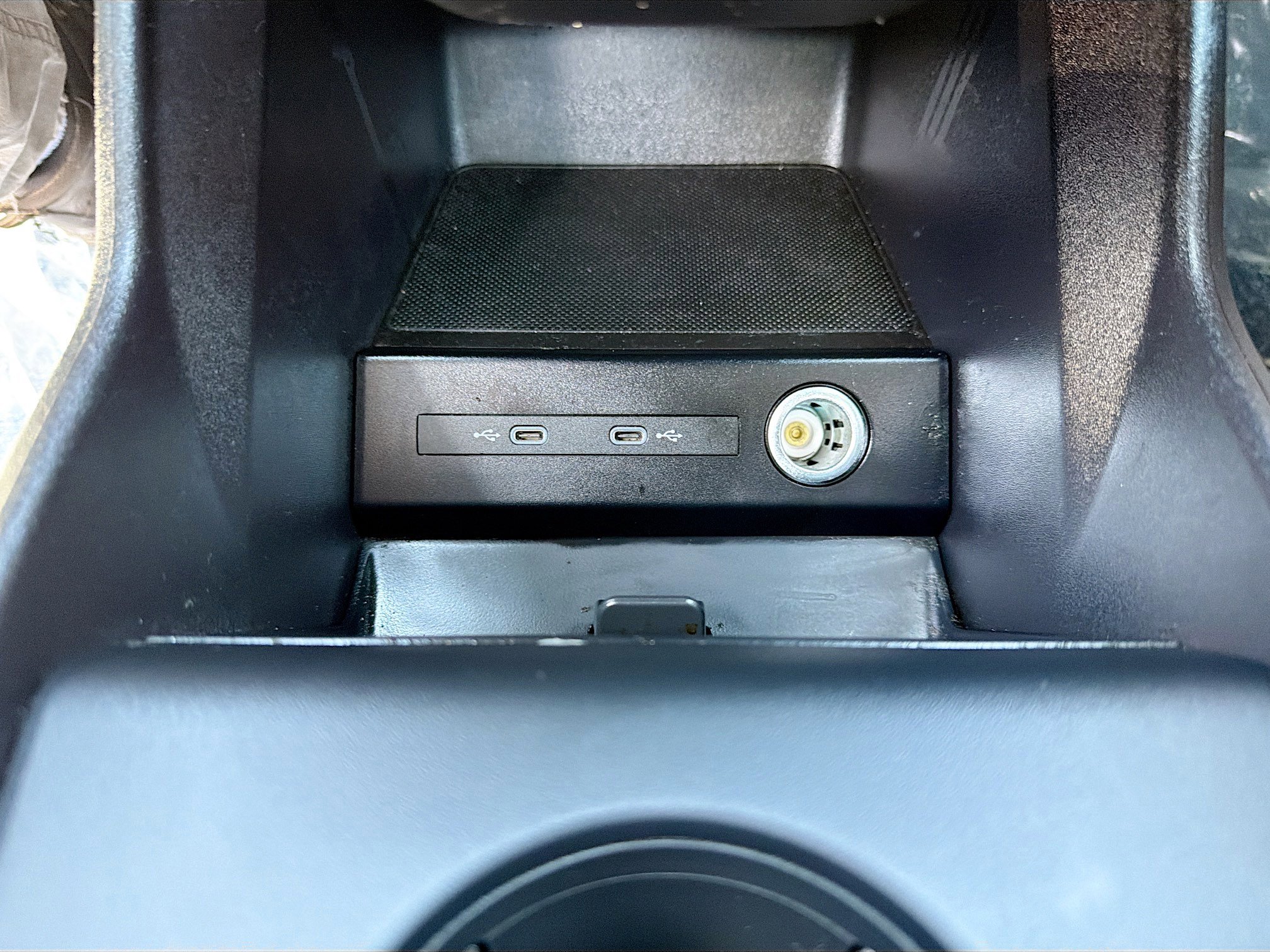 Used 2023 Audi Q4 e-tron Premium Plus image 30