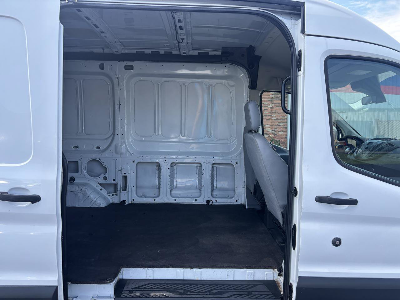 Used 2016 Ford Transit 150 130 Medium Roof RWD image 13