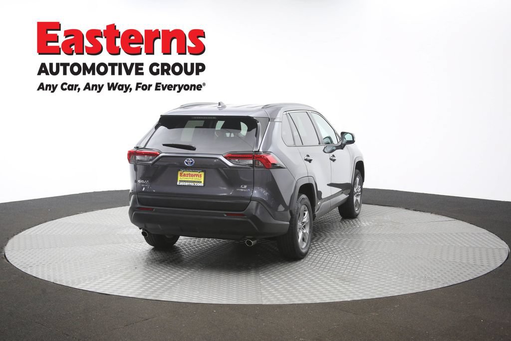 Used 2023 Toyota RAV4 LE AWD/4WD image 39
