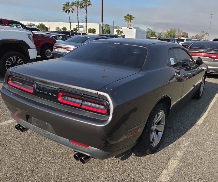 Used 2017 Dodge Challenger SXT RWD image 6