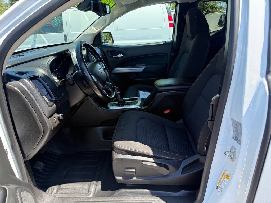Used 2022 Chevrolet Colorado LT w/ Fleet Safety Package RWD image 15