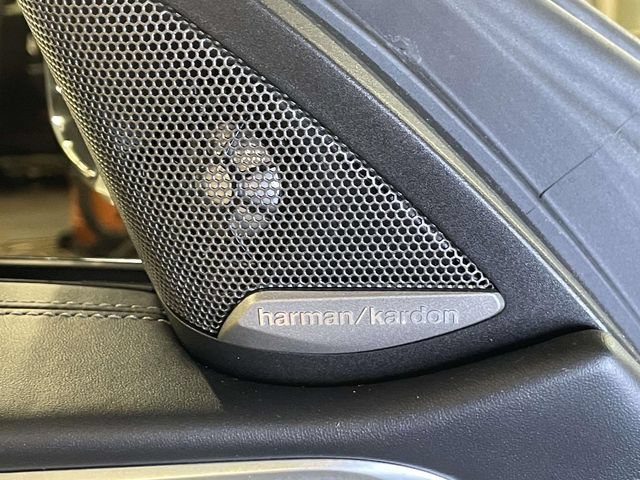 Used 2021 BMW M4 Coupe w/ M Carbon Exterior Package RWD image 36