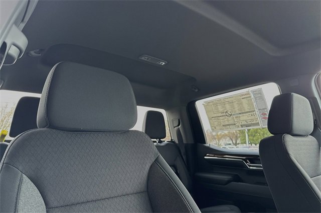New 2024 GMC Sierra 1500 Elevation image 13