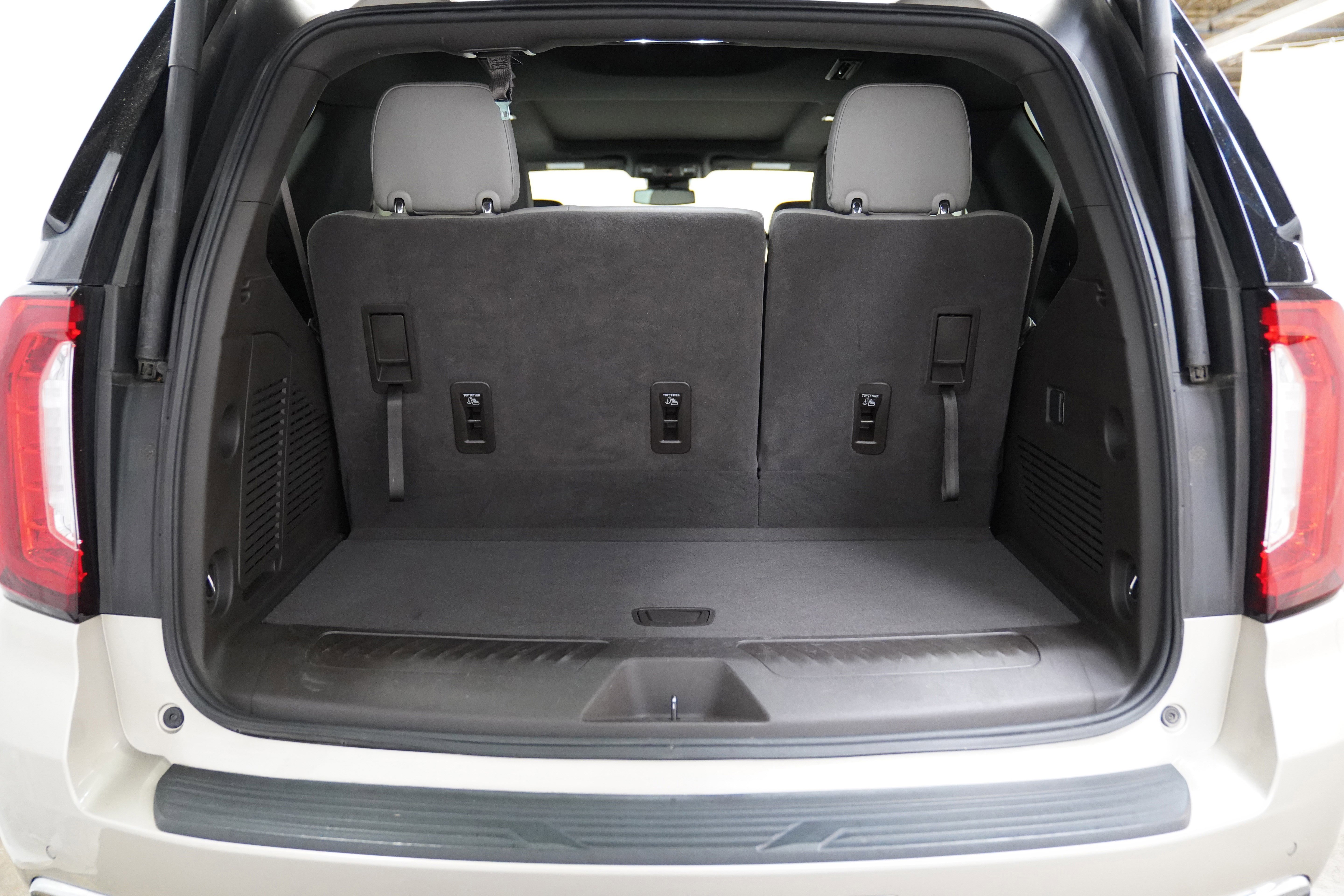 Used 2023 GMC Yukon SLT image 9