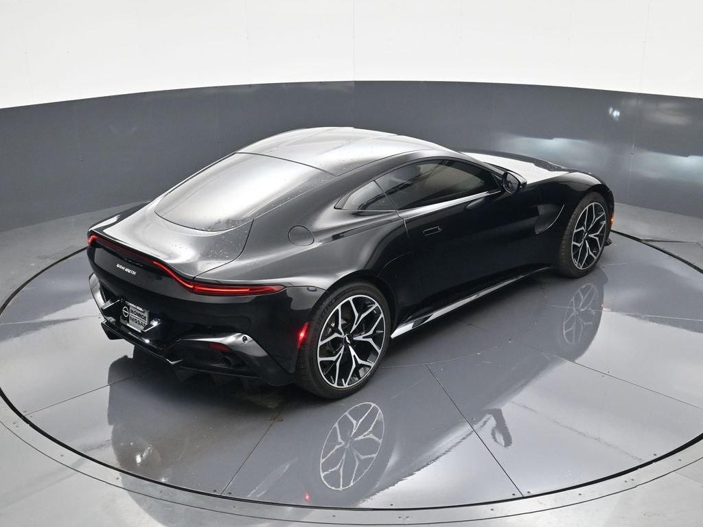 Used 2019 Aston Martin V8 Vantage Coupe image 32