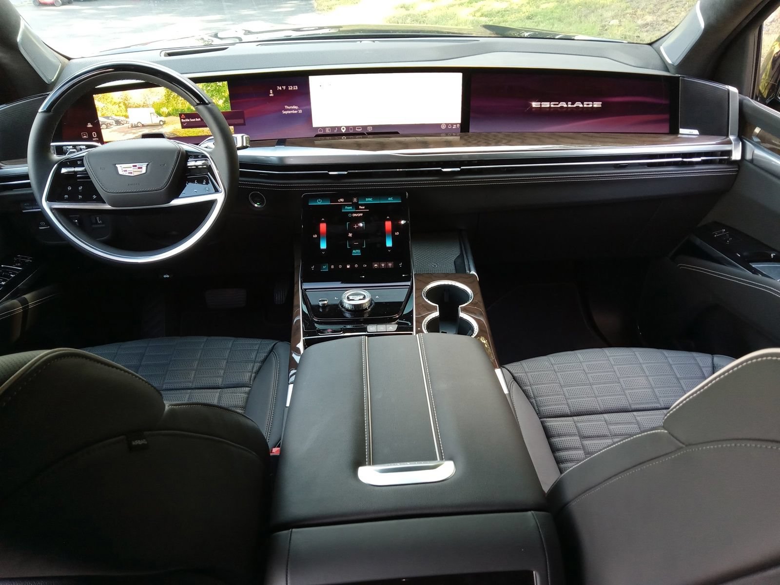 New 2026 Cadillac Escalade Platinum Sport AWD/4WD image 12