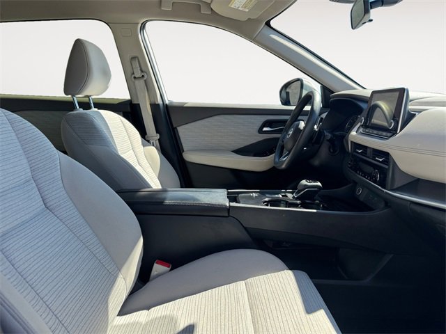 Used 2023 Nissan Rogue SV image 13