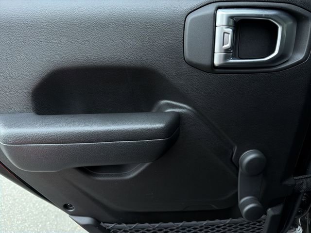 Used 2023 Jeep Wrangler Sport image 20
