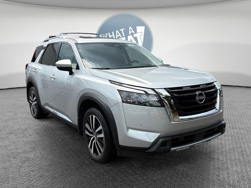 Used 2025 Nissan Pathfinder Platinum