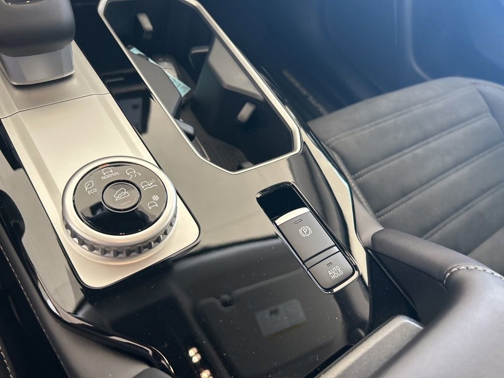 New 2026 Mitsubishi Outlander SE image 47