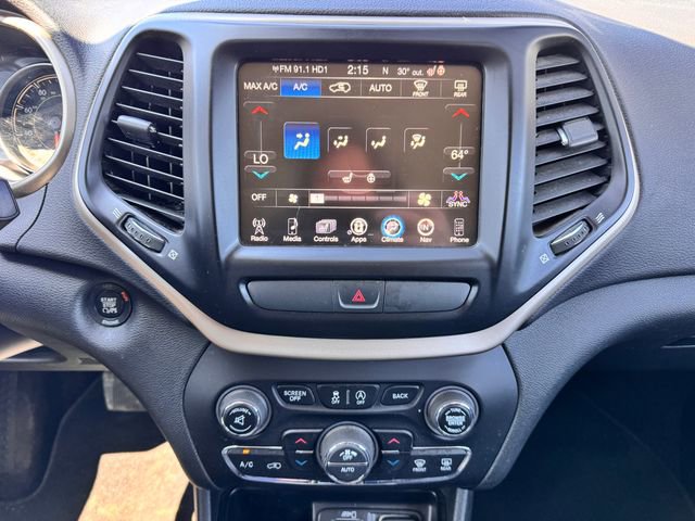 Used 2016 Jeep Cherokee Limited AWD/4WD image 19