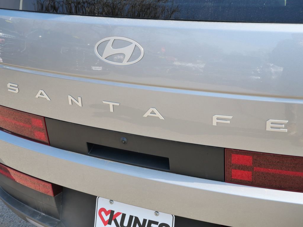Used 2025 Hyundai Santa Fe SEL image 21