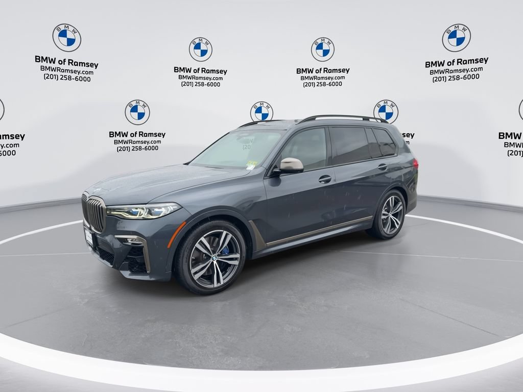 Used 2021 BMW X7 M50i w/ Dynamic Handling Package AWD/4WD image 4